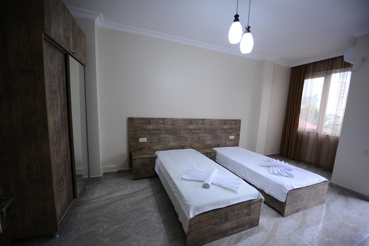 Family Hotel Μπατούμι Εξωτερικό φωτογραφία
